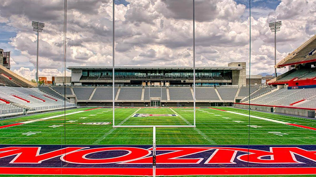 AroundTown-UofAFootball