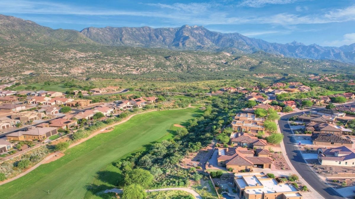 Golf community living at The Preserve at SaddleBrooke in Tucson Arizona